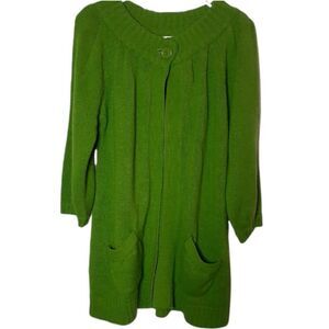 Reference Point Sweater Size M Green One Button 2 Front Pockets